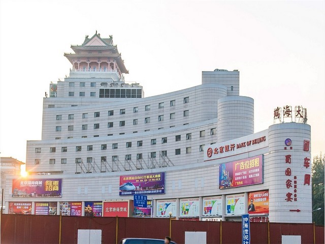 沃尔玛附近画室工作室